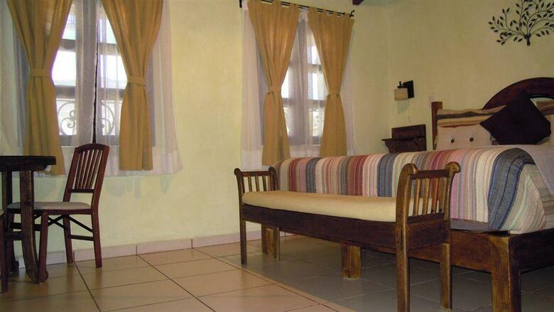 Hotel La Casa Del Laurel