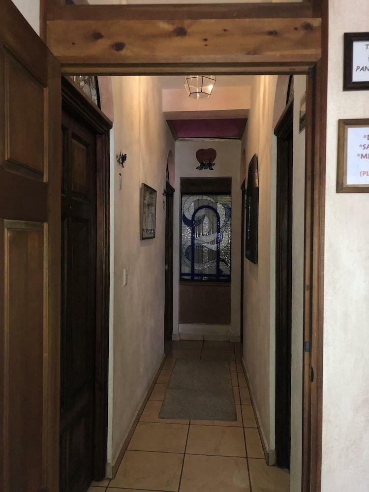 Hotel La Casa Del Laurel