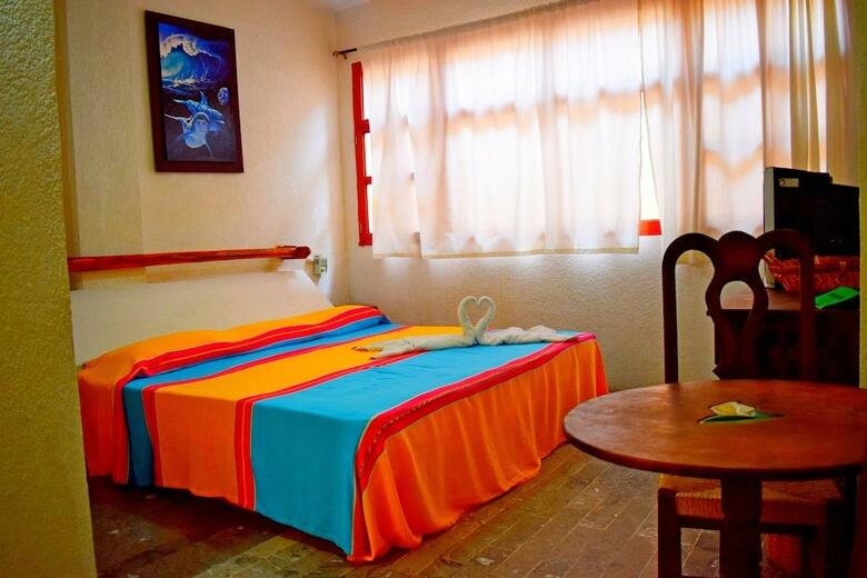 Hotel Corona Zihua