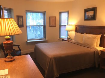 Hostal Oasis Guest House