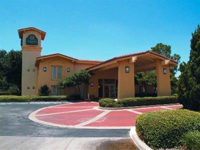 Motel 6 Denton