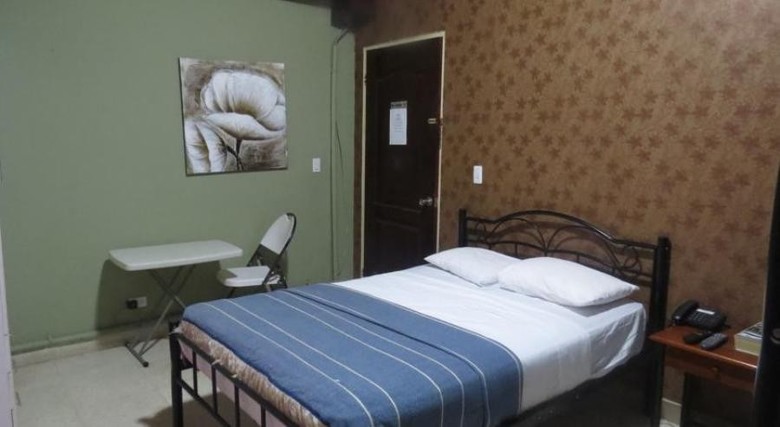 Hostal Cocos Inn