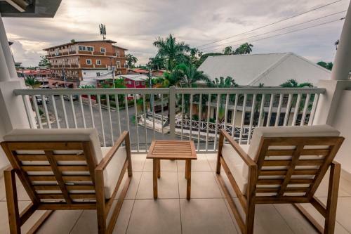 Tropical Suites Hotel