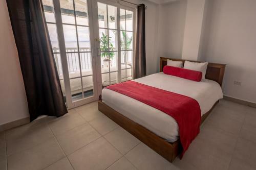 Tropical Suites Hotel