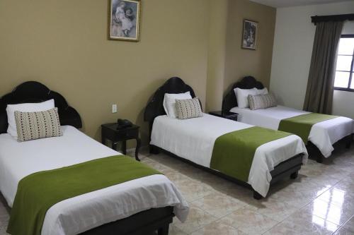 Hotel Puerta Del Sol