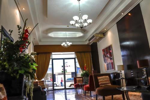 Hotel Puerta Del Sol
