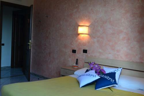 Hostal Sinequaroma