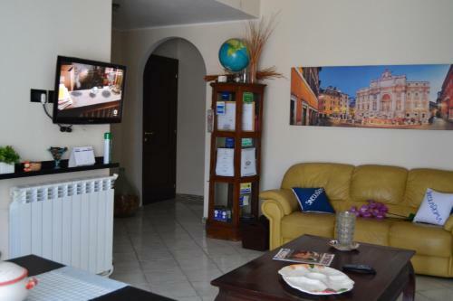 Hostal Sinequaroma