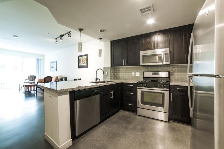 Wilshire Getaway Apartment
