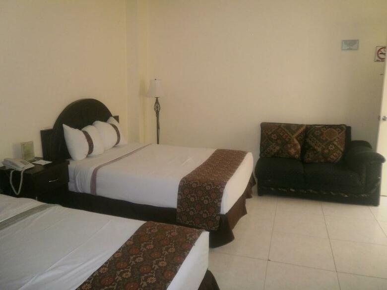 Hotel Esmeraldas