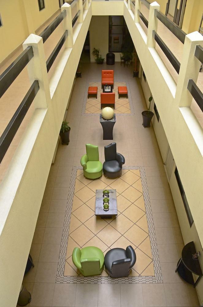 Hotel Esmeraldas