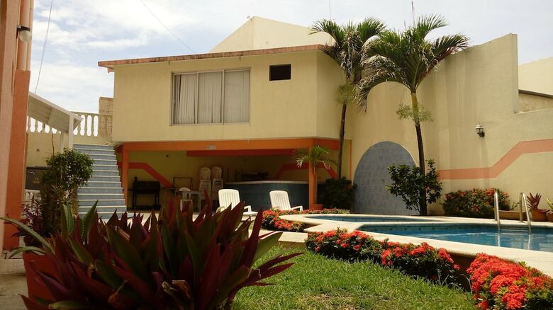 Hotel Plaza Jardin