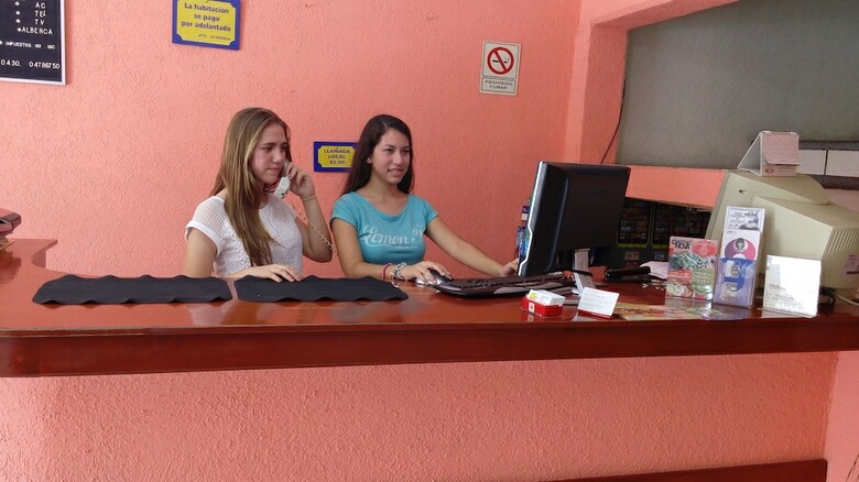 Hotel Plaza Jardin