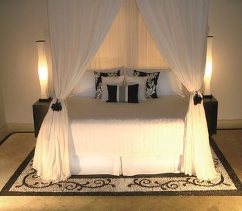 Tentaciones Hotel & Lounge Pool