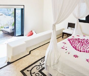 Tentaciones Hotel & Lounge Pool