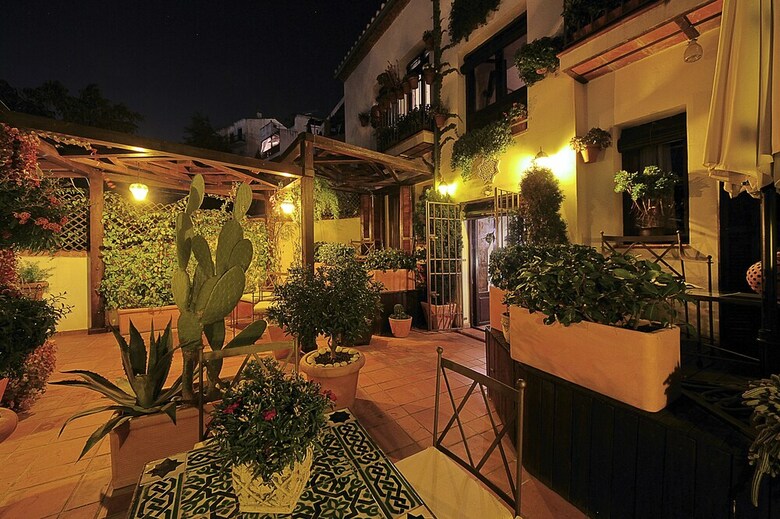 Bed & Breakfast Solar Montesclaros