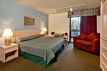 Sierra Lodge