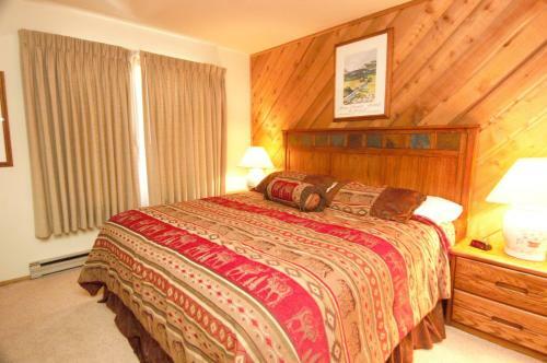 Hotel Snowcreek Resort