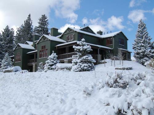 Hotel Snowcreek Resort