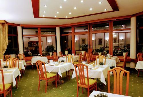Hostal Hotel Garni Reulein