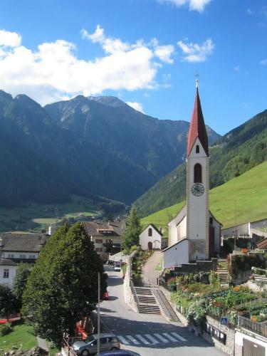Hostal Gasthof Edelweiss