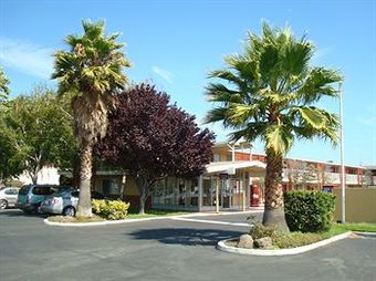 Hotel Heritage Inn