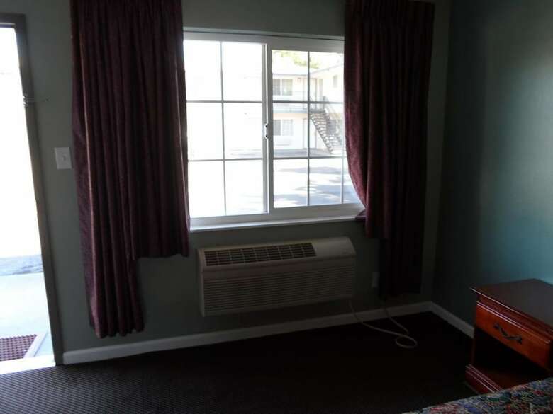 Motel Economy Inn