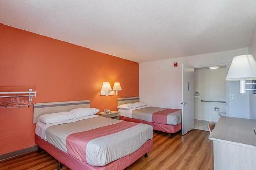 Motel 6 Modesto