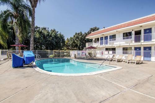 Motel 6 Modesto