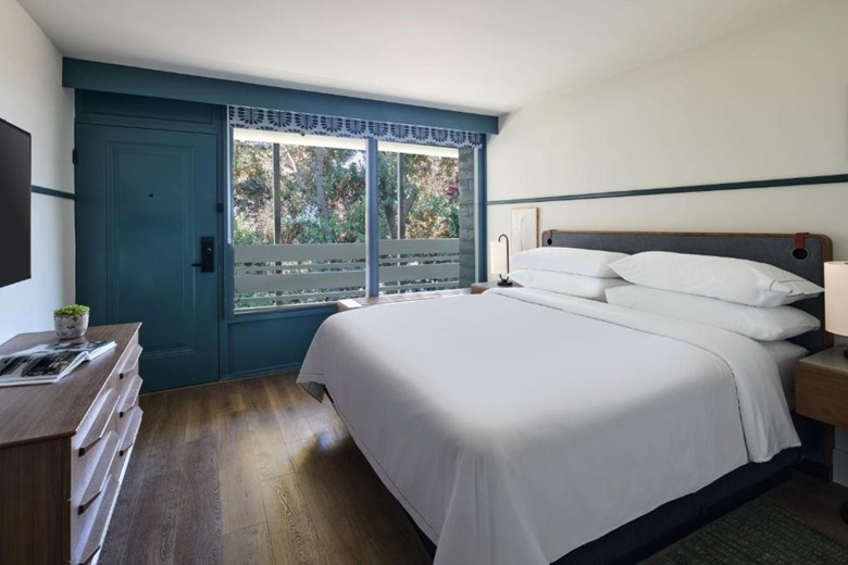 Hotel Monterey Beach Resort