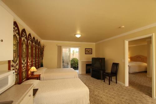 Motel Monterey Fireside Lodge