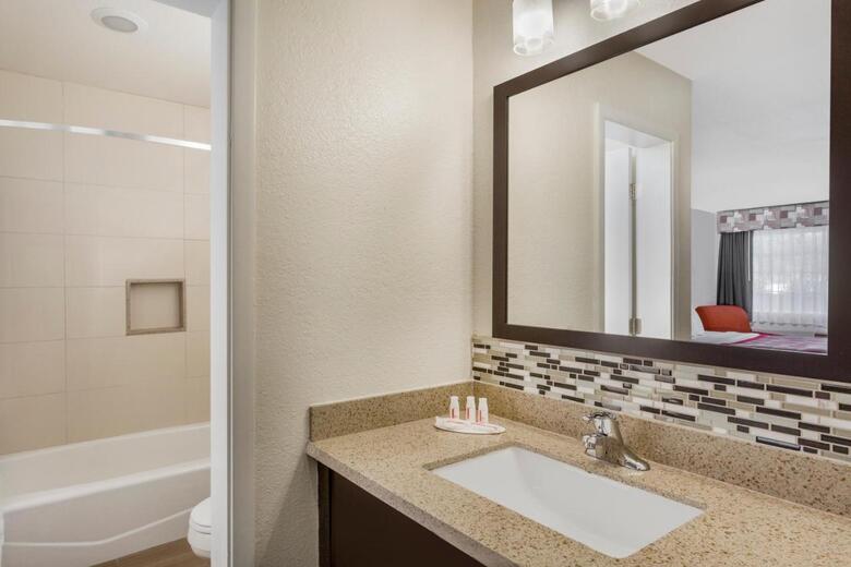 Motel Ramada Limited Monterey