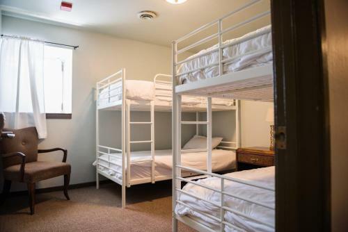 Hi - Monterey Hostel