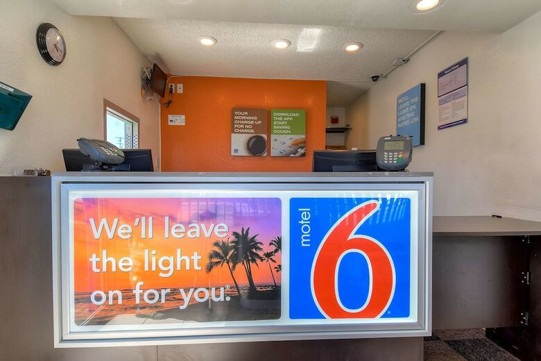 Motel 6 Los Angeles - Long Beach