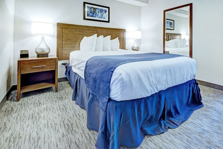 Aparthotel Wyndham Inn On The Harbor