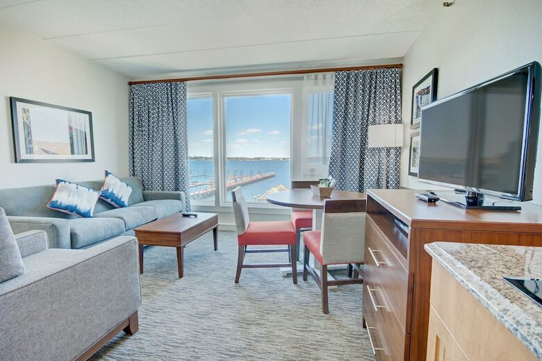 Aparthotel Wyndham Inn On The Harbor