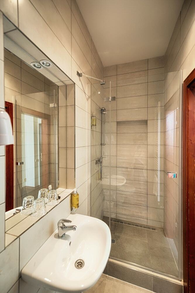Bohemia Plaza Hotel