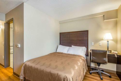 Motel 6 Madison North