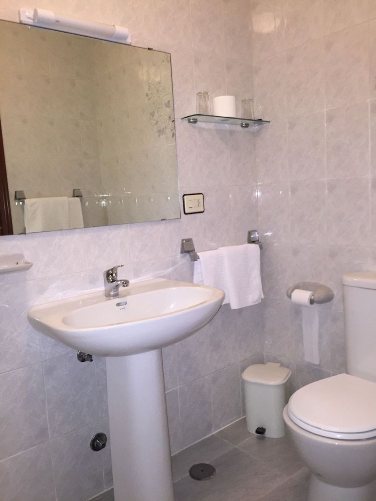 Hotel As Areas II