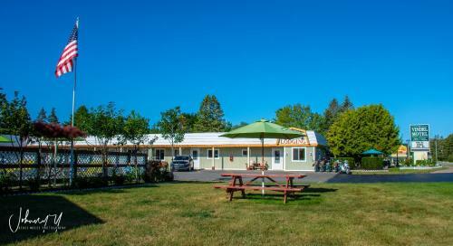 Vindel Motel - Mackinaw City