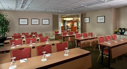 Coast Gateway Hotel