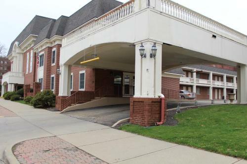 Hotel Mansion View Inn & Suites