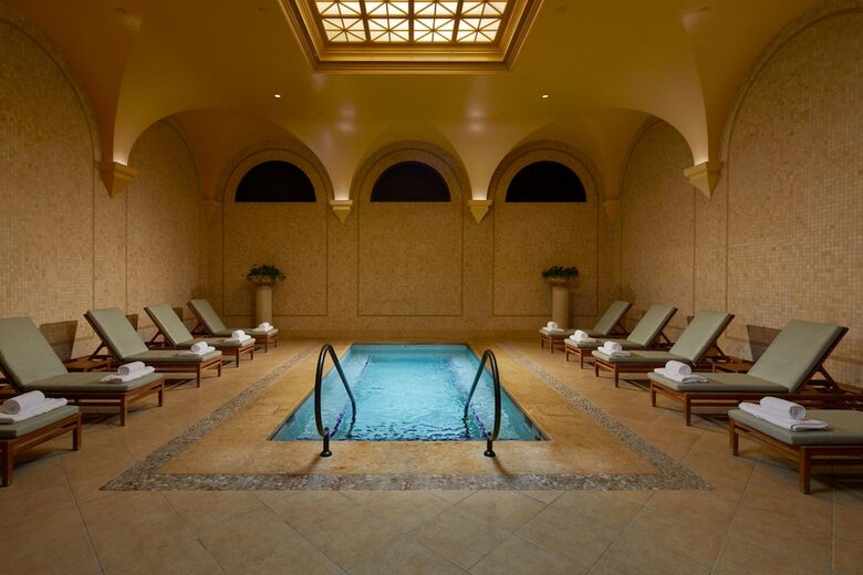 Hotel Resort At Pelican Hill