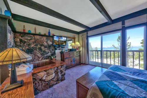 Tahoe Village 307a