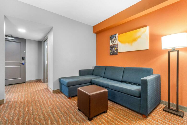 Hotel Comfort Suites Jackson