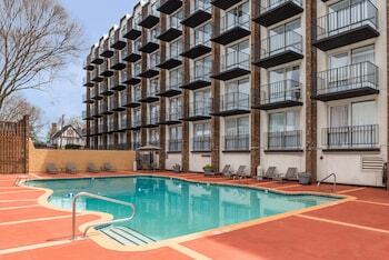Hotel Hawthorne Inn & Conference Center