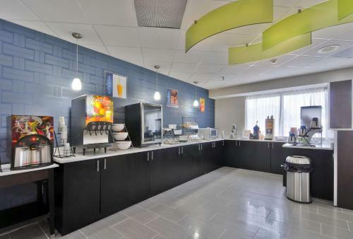 Hotel Best Western Plus Hanes Mall