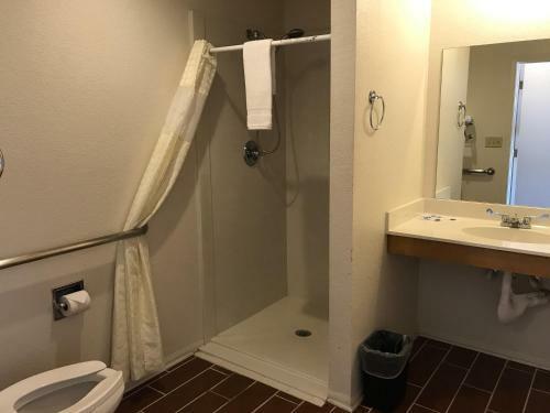 Motel High Five Inn