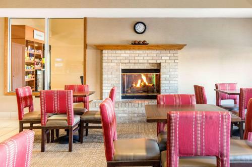 Hotel Comfort Suites Normal