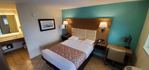 Beachside Resort Hotel